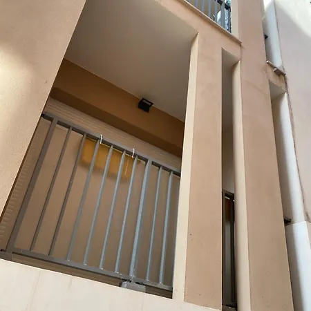 Quai N3 Studio, Parking, Vieux Port De 라시오타