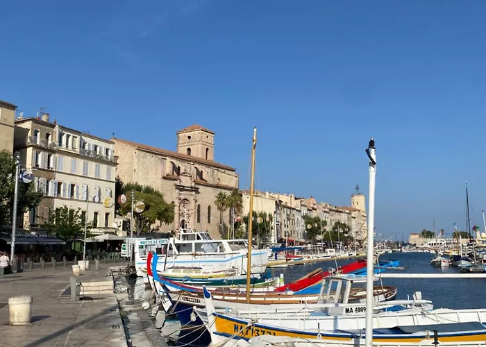 Quai N3 Studio, Parking, Vieux Port De * La Ciotat